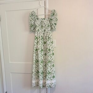 The Scarlett Nap Dress - Green Sweet Peas
